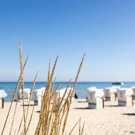 Leuchtturm 3* טימנדורפר שטרנד